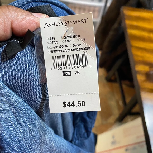 BEAUTIFUL - Picture 9 of 9